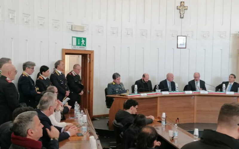 Opposizione: “Bene il protocollo sulla sicurezza, ma investiamo su opportunità, fiducia e senso di appartenenza”