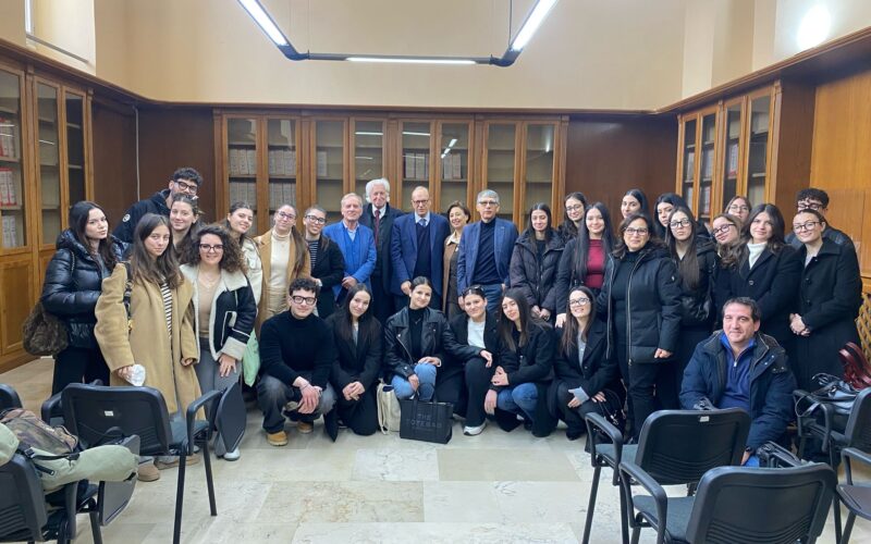 Alunni del “Montalcini” visitano la Corte di Giustizia Tributaria di Lecce